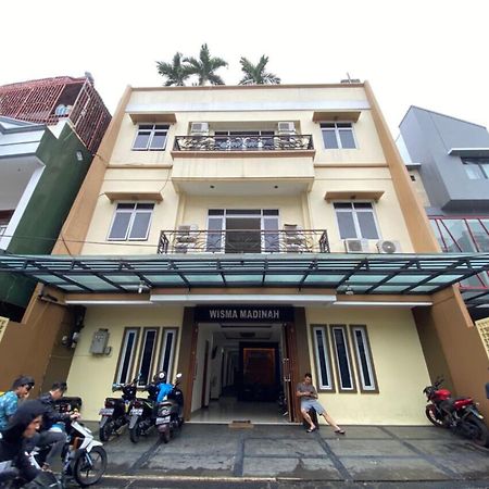 Oyo 2357 Syariah Grand Raudhah Hotel Jakarta Ngoại thất bức ảnh