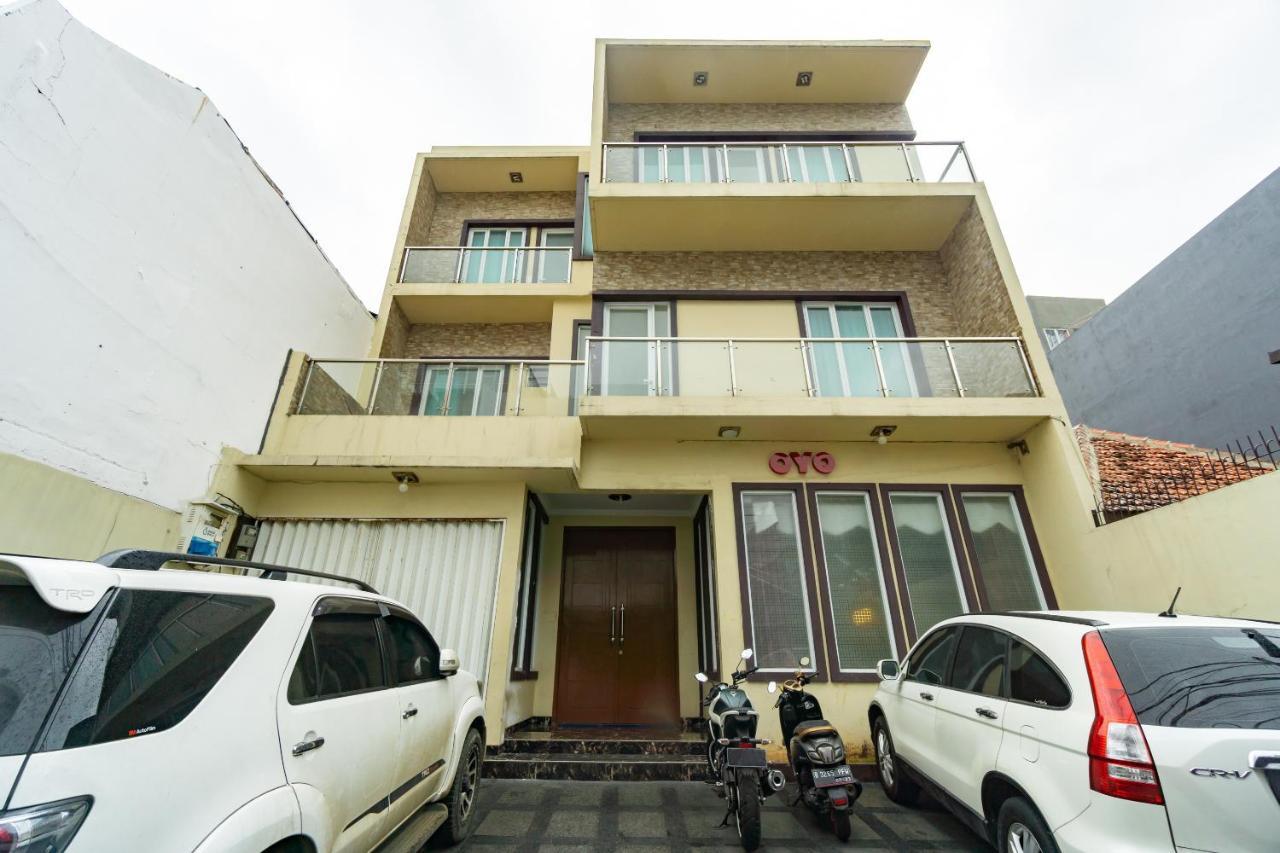 Oyo 2357 Syariah Grand Raudhah Hotel Jakarta Ngoại thất bức ảnh