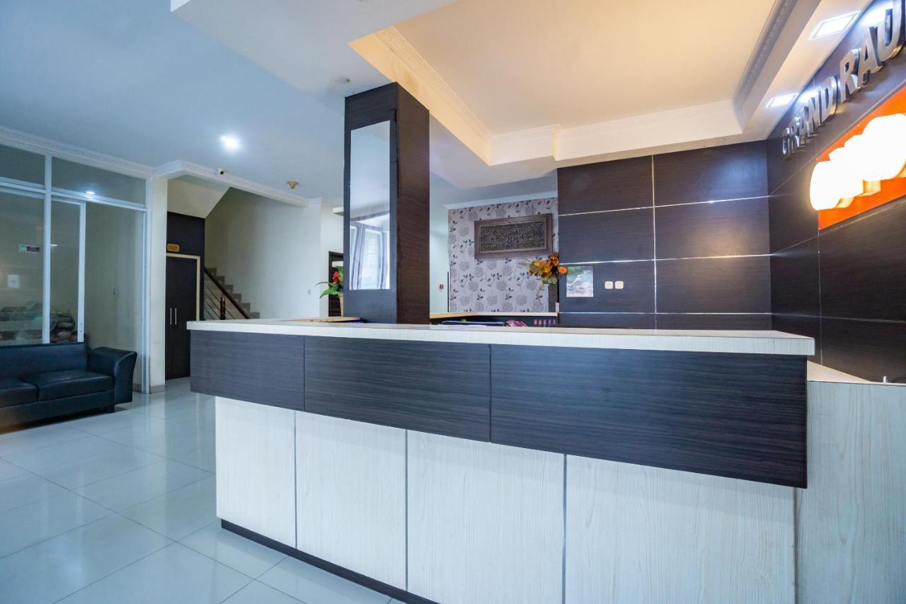 Oyo 2357 Syariah Grand Raudhah Hotel Jakarta Ngoại thất bức ảnh