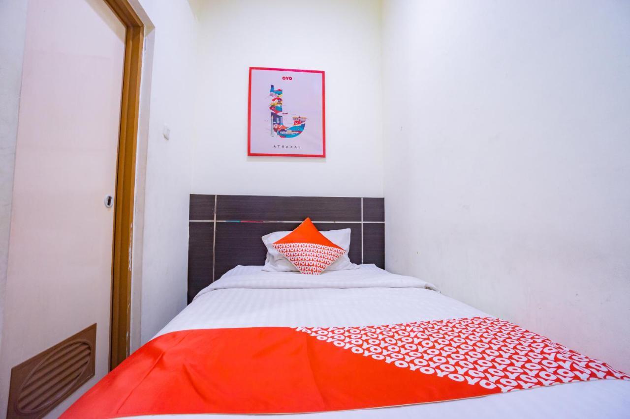 Oyo 2357 Syariah Grand Raudhah Hotel Jakarta Ngoại thất bức ảnh