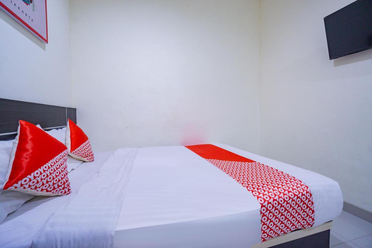 Oyo 2357 Syariah Grand Raudhah Hotel Jakarta Ngoại thất bức ảnh
