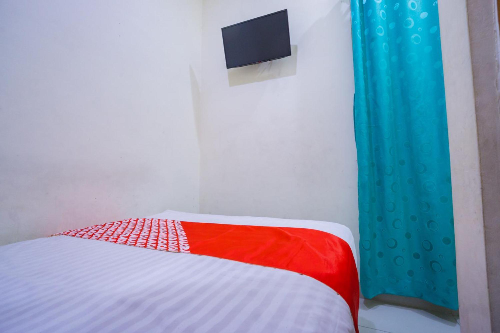 Oyo 2357 Syariah Grand Raudhah Hotel Jakarta Ngoại thất bức ảnh