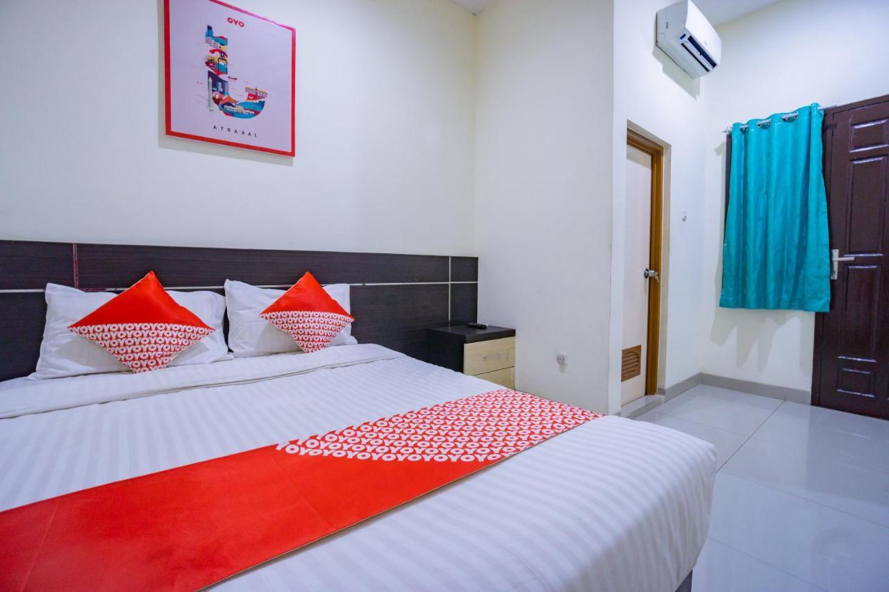 Oyo 2357 Syariah Grand Raudhah Hotel Jakarta Ngoại thất bức ảnh