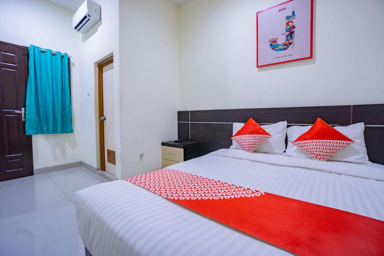 Oyo 2357 Syariah Grand Raudhah Hotel Jakarta Ngoại thất bức ảnh