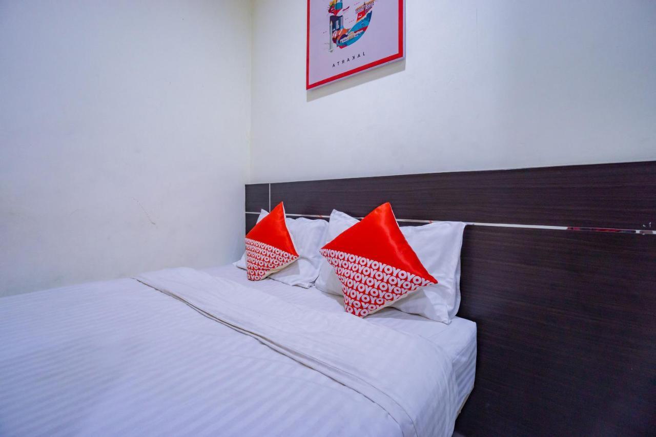 Oyo 2357 Syariah Grand Raudhah Hotel Jakarta Ngoại thất bức ảnh