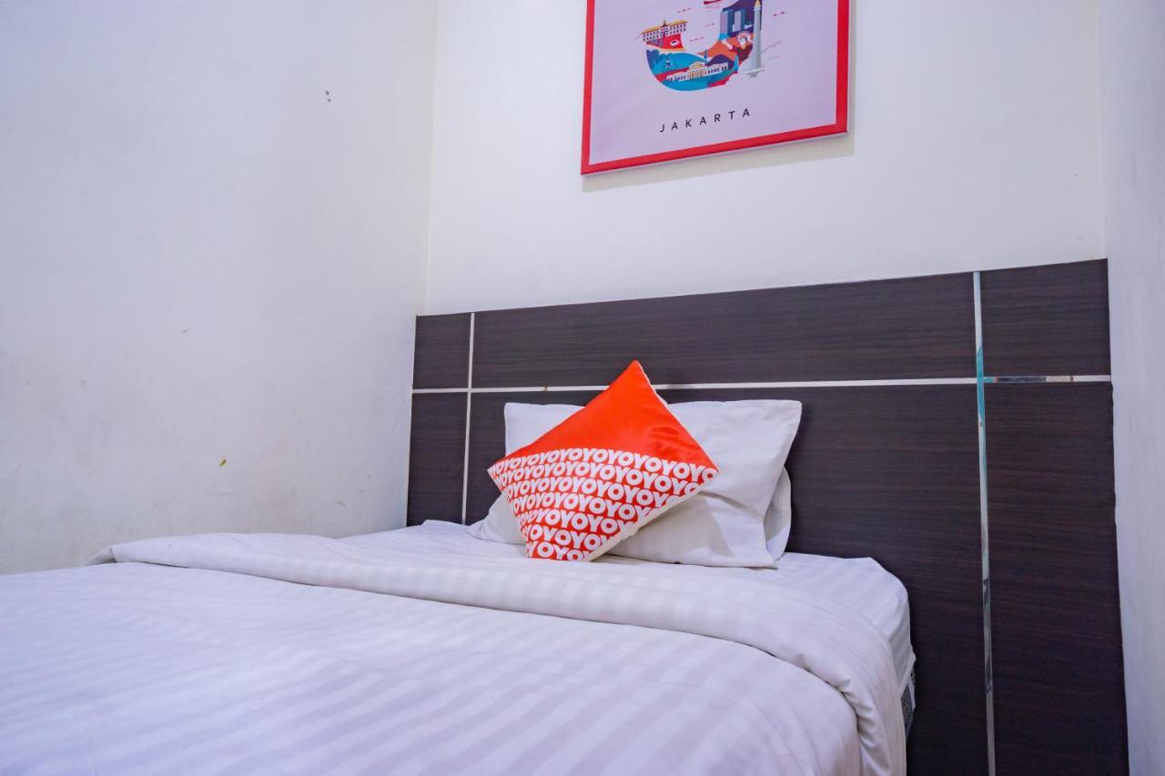 Oyo 2357 Syariah Grand Raudhah Hotel Jakarta Ngoại thất bức ảnh
