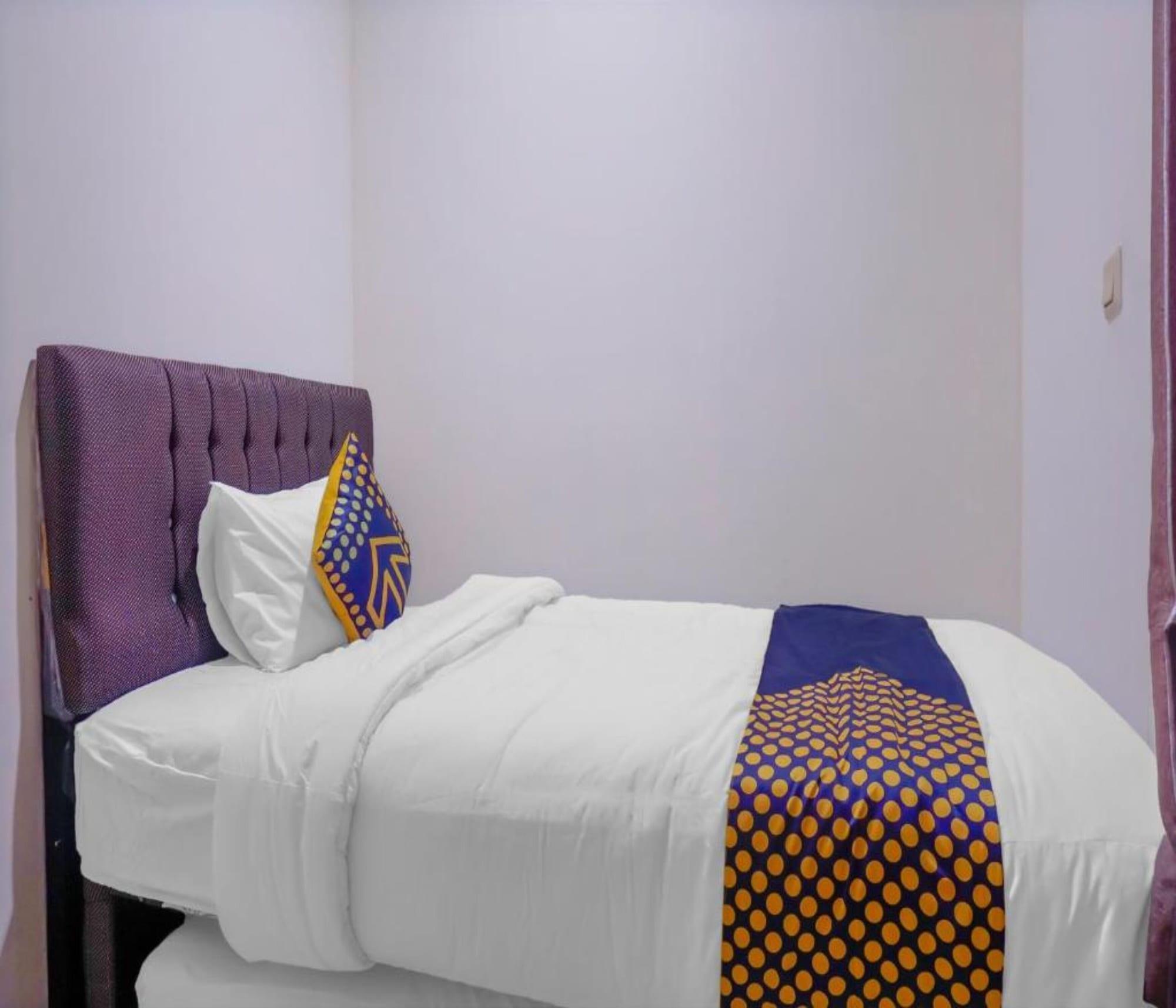 Oyo 2357 Syariah Grand Raudhah Hotel Jakarta Ngoại thất bức ảnh