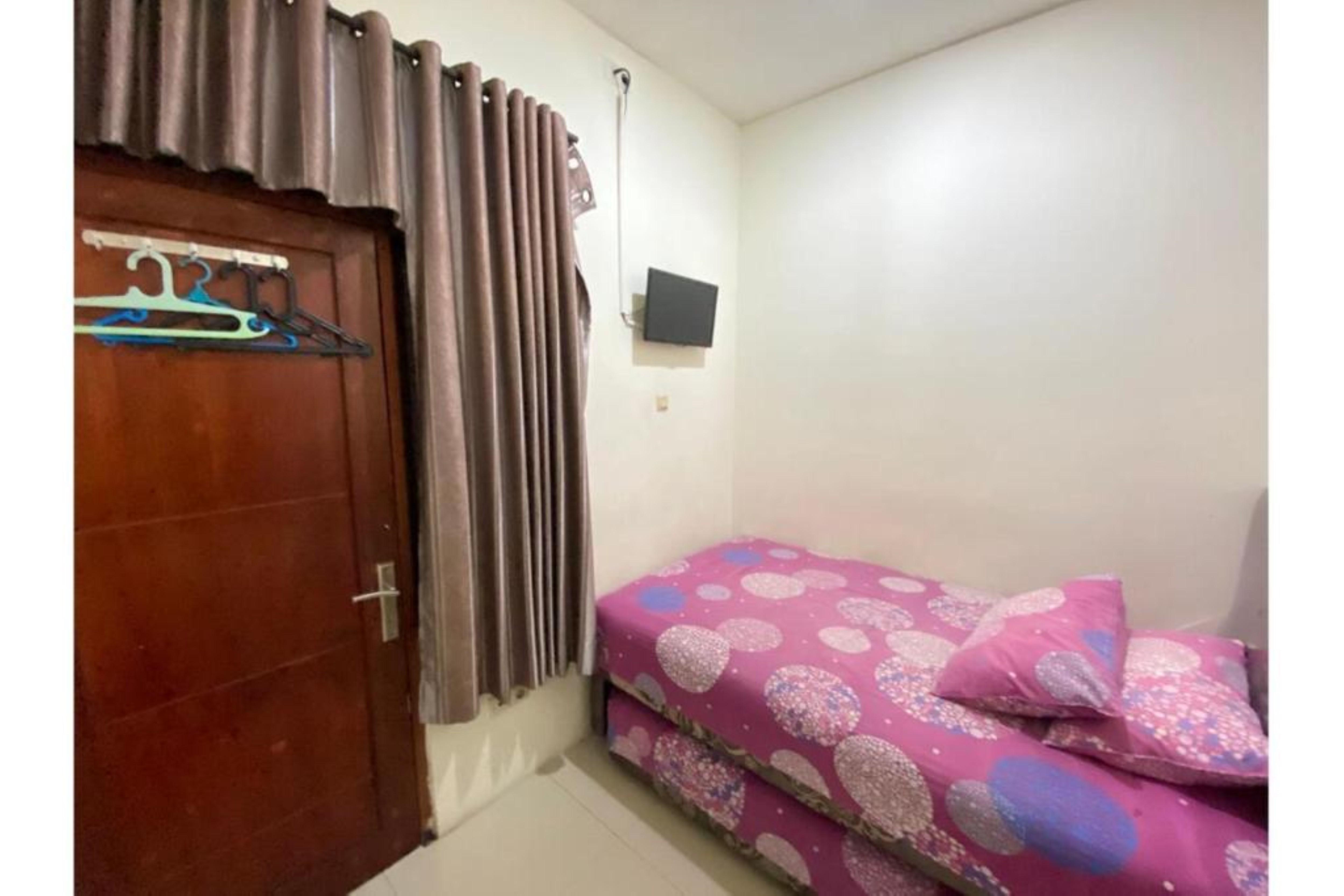 Oyo 2357 Syariah Grand Raudhah Hotel Jakarta Ngoại thất bức ảnh