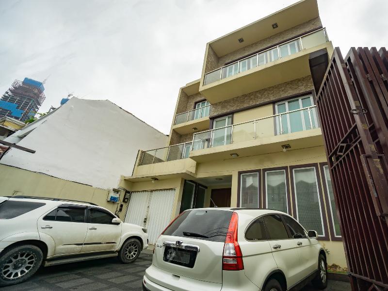Oyo 2357 Syariah Grand Raudhah Hotel Jakarta Ngoại thất bức ảnh