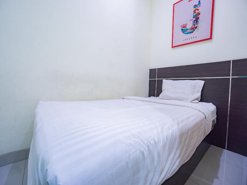 Oyo 2357 Syariah Grand Raudhah Hotel Jakarta Ngoại thất bức ảnh